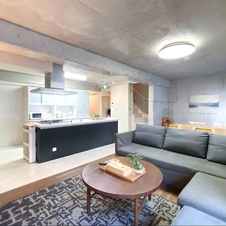 Uhome Otsuka Villa Tokyo Exterior photo